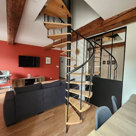Appartement T3 Duplex With Bike Garage Close